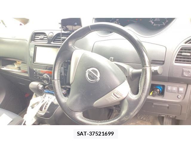 Nissan SERENA 2013-08 8101851-8