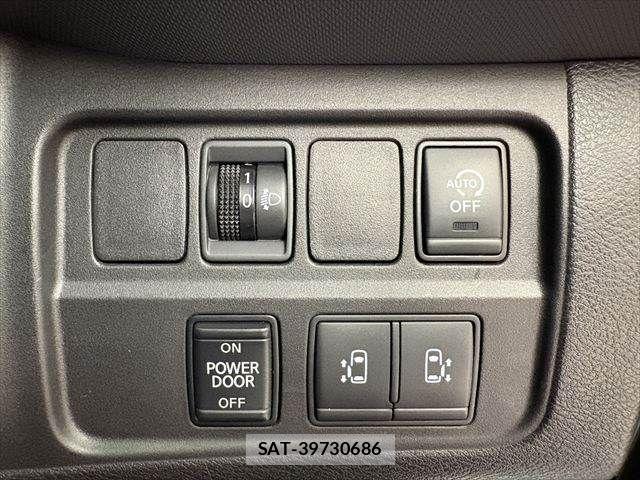 Nissan SERENA 2021-04 8101834-5