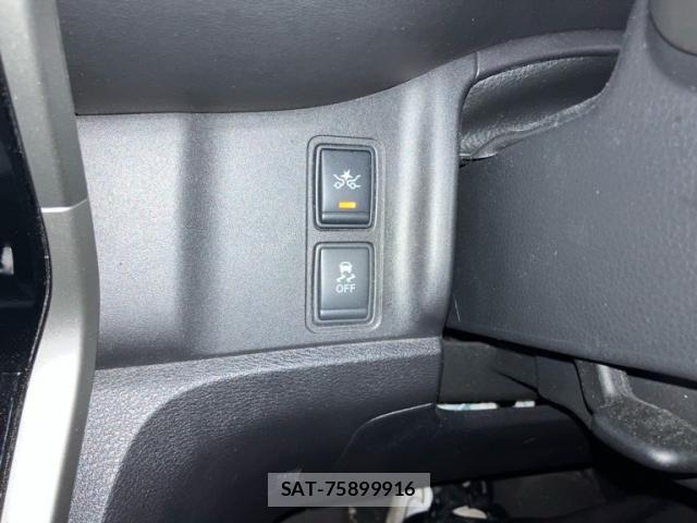 Nissan SERENA 2018-05 8101849-17