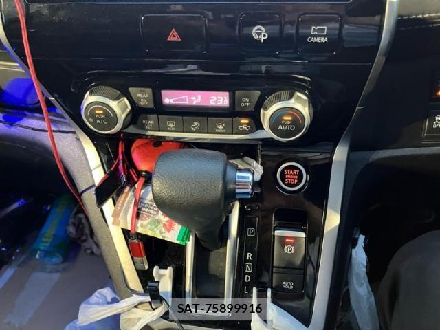 Nissan SERENA 2018-05 8101849-18