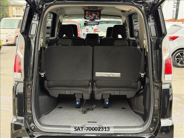 Nissan SERENA 2018-10 8101824-10