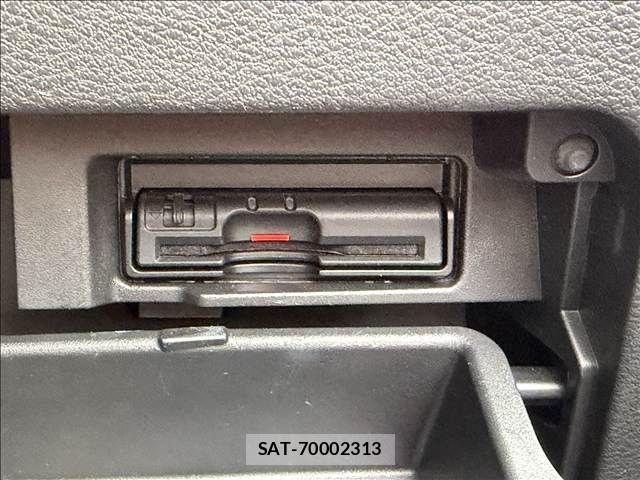 Nissan SERENA 2018-10 8101824-14