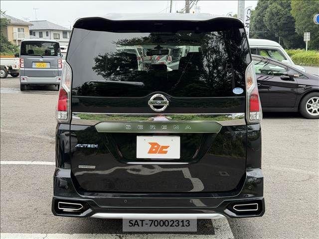 Nissan SERENA 2018-10 8101824-22