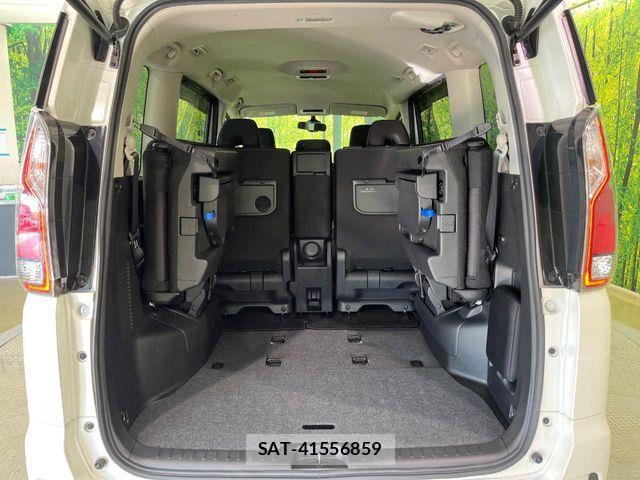 Nissan SERENA 2017-08 8101821-11