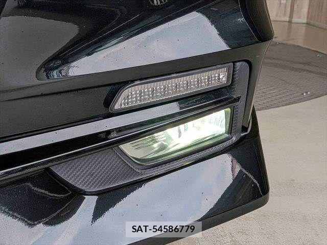 Nissan SERENA 2017-09 8101845-15