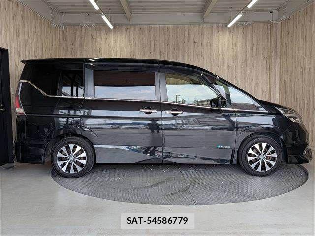 Nissan SERENA 2017-09 8101845-19