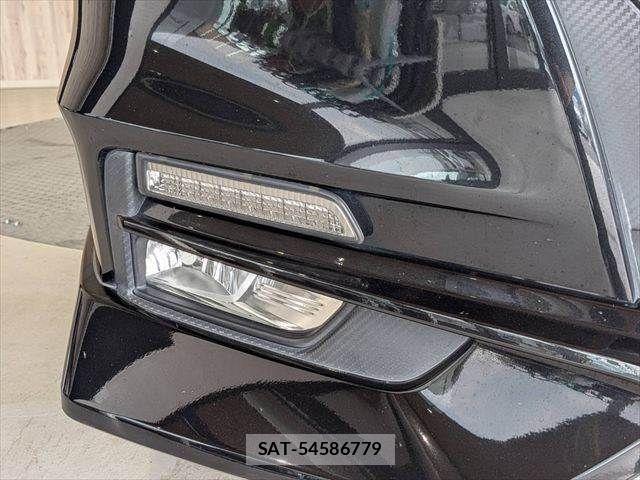 Nissan SERENA 2017-09 8101845-27