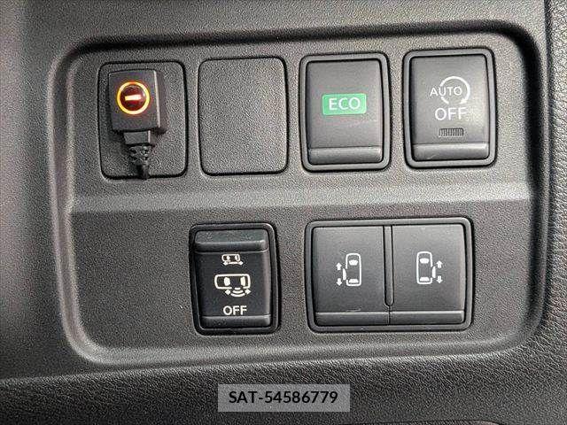 Nissan SERENA 2017-09 8101845-7