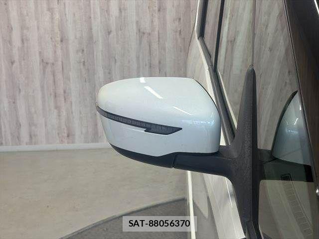 Nissan SERENA 2020-12 8101832-23