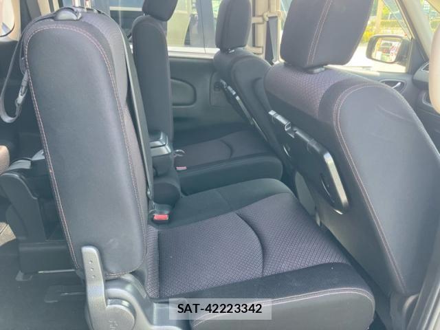 Nissan SERENA 2013-10 8101858-12