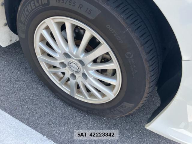 Nissan SERENA 2013-10 8101858-1