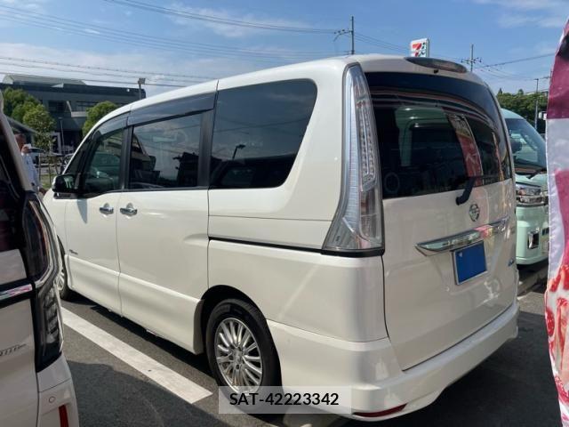 Nissan SERENA 2013-10 8101858-3