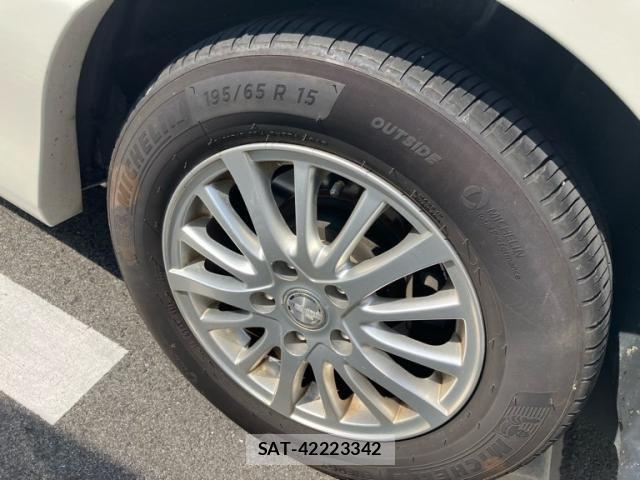 Nissan SERENA 2013-10 8101858-4