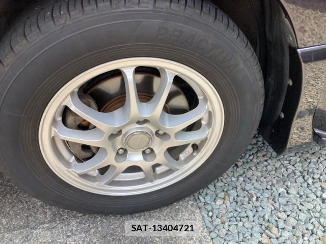 Nissan SERENA 2013-09 8101852-6