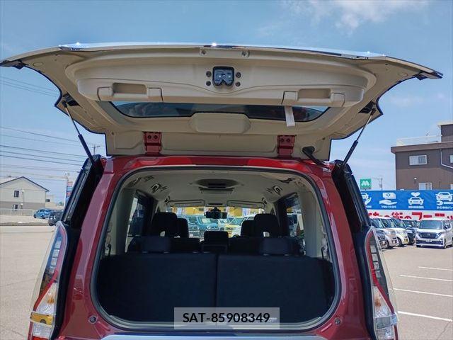 Nissan SERENA 2022-03 8101822-15