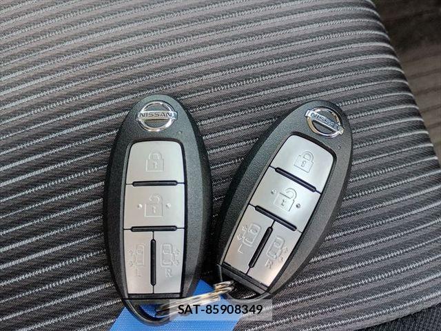 Nissan SERENA 2022-03 8101822-28