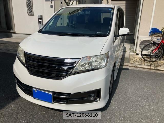Nissan SERENA 2013-03 8101843-1