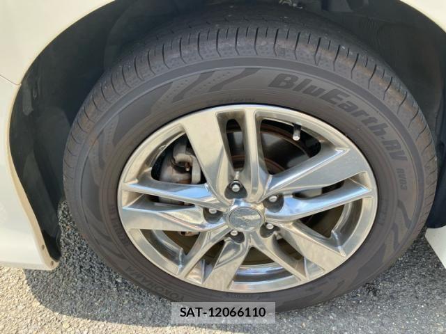 Nissan SERENA 2013-03 8101843-4