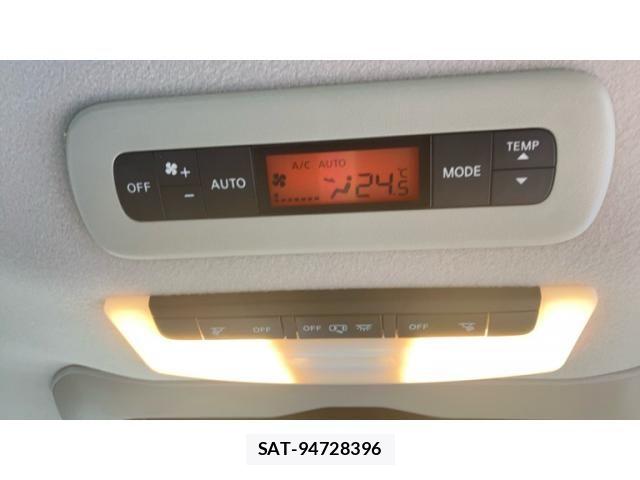 Nissan SERENA 2017-08 8101842-17