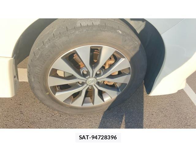Nissan SERENA 2017-08 8101842-21