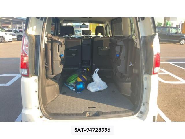 Nissan SERENA 2017-08 8101842-25