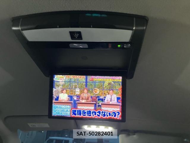Nissan SERENA 2013-02 8101855-22