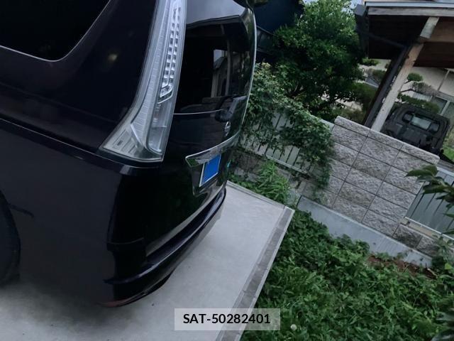 Nissan SERENA 2013-02 8101855-4