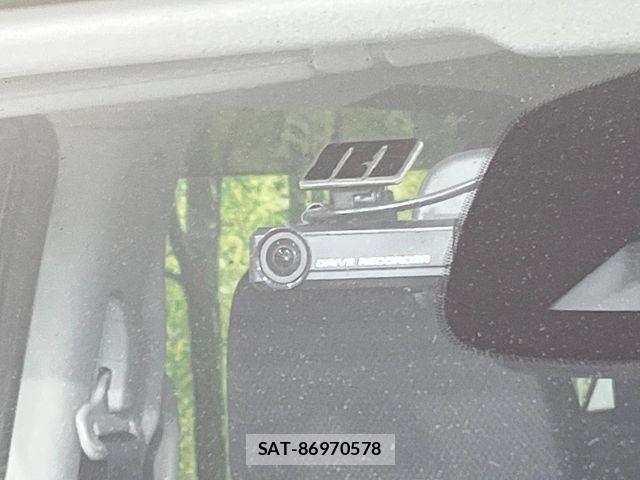 Nissan SERENA 2017-12 8101838-6