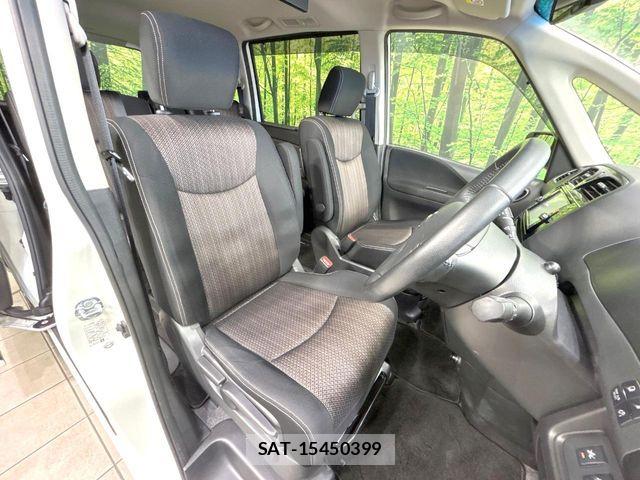 Nissan SERENA 2016-05 8101833-8