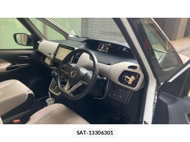 Nissan SERENA 2017-09 8101848-11