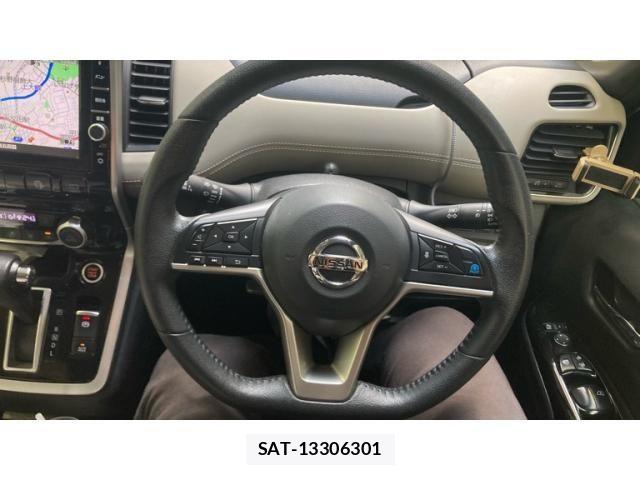 Nissan SERENA 2017-09 8101848-19