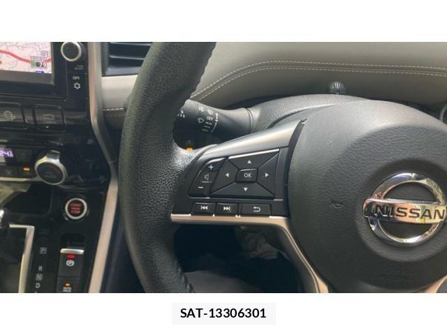 Nissan SERENA 2017-09 8101848-20