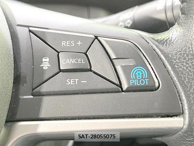 Nissan SERENA 2016-10 8101836-6