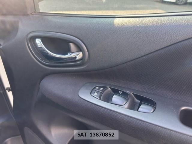 Nissan SERENA 2014-02 8101844-18