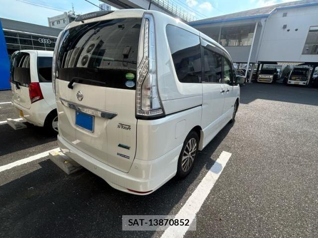 Nissan SERENA 2014-02 8101844-3