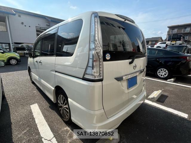 Nissan SERENA 2014-02 8101844-4