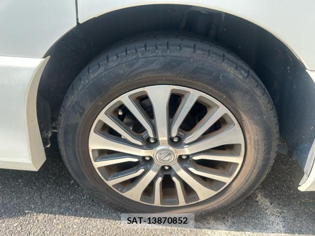 Nissan SERENA 2014-02 8101844-7