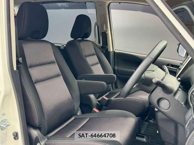 Nissan SERENA 2017-10 8101817-16