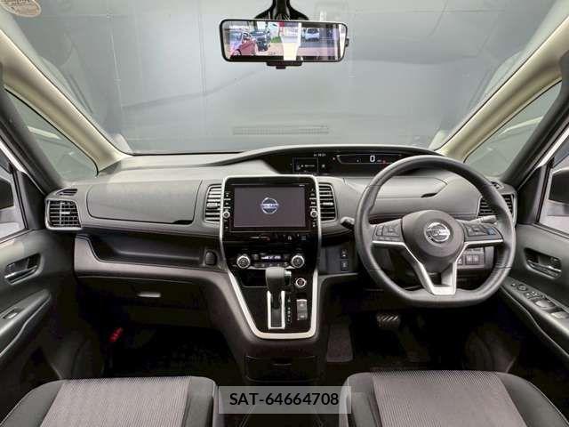 Nissan SERENA 2017-10 8101817-2