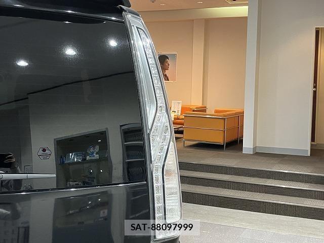 Nissan SERENA 2015-08 8101839-19
