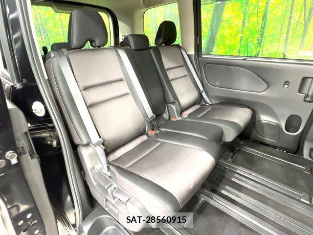Nissan SERENA 2017-02 8101819-10