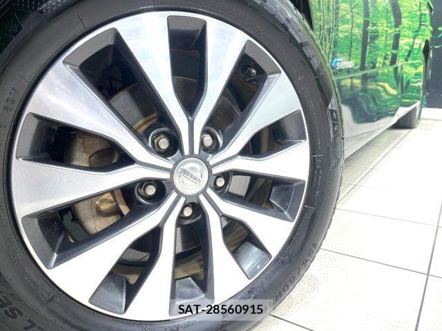 Nissan SERENA 2017-02 8101819-15