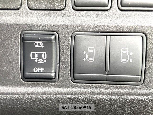 Nissan SERENA 2017-02 8101819-5