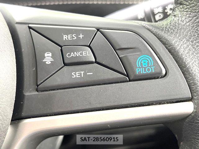 Nissan SERENA 2017-02 8101819-7