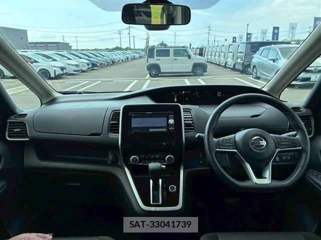Nissan SERENA 2018-10 8101829-13