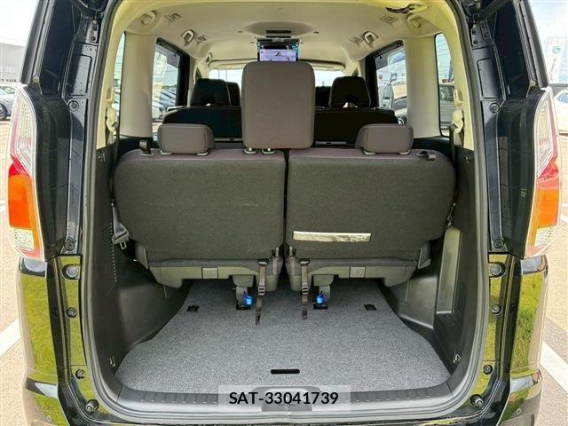 Nissan SERENA 2018-10 8101829-18