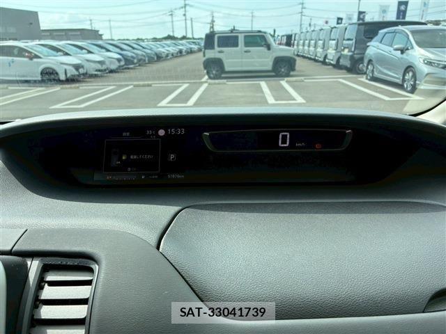 Nissan SERENA 2018-10 8101829-21