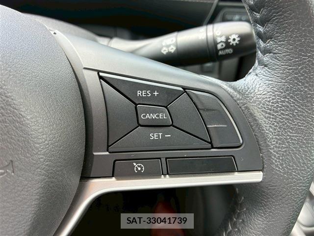 Nissan SERENA 2018-10 8101829-24