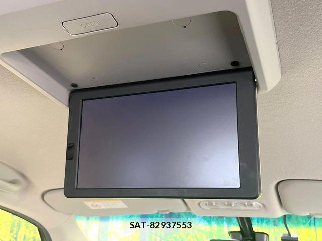 Nissan SERENA 2016-02 8101840-2
