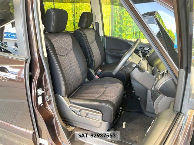 Nissan SERENA 2016-02 8101840-7